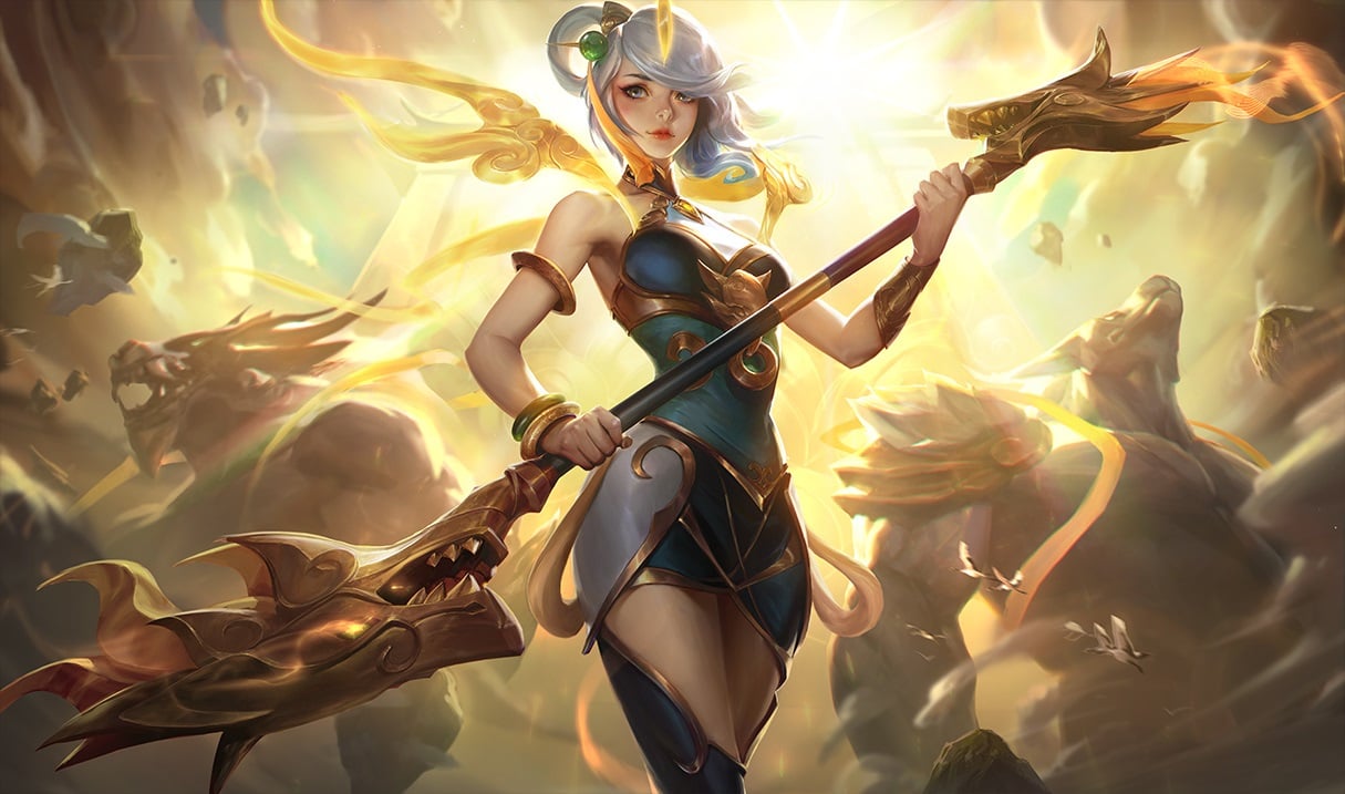 Lunar Empress Lux splash